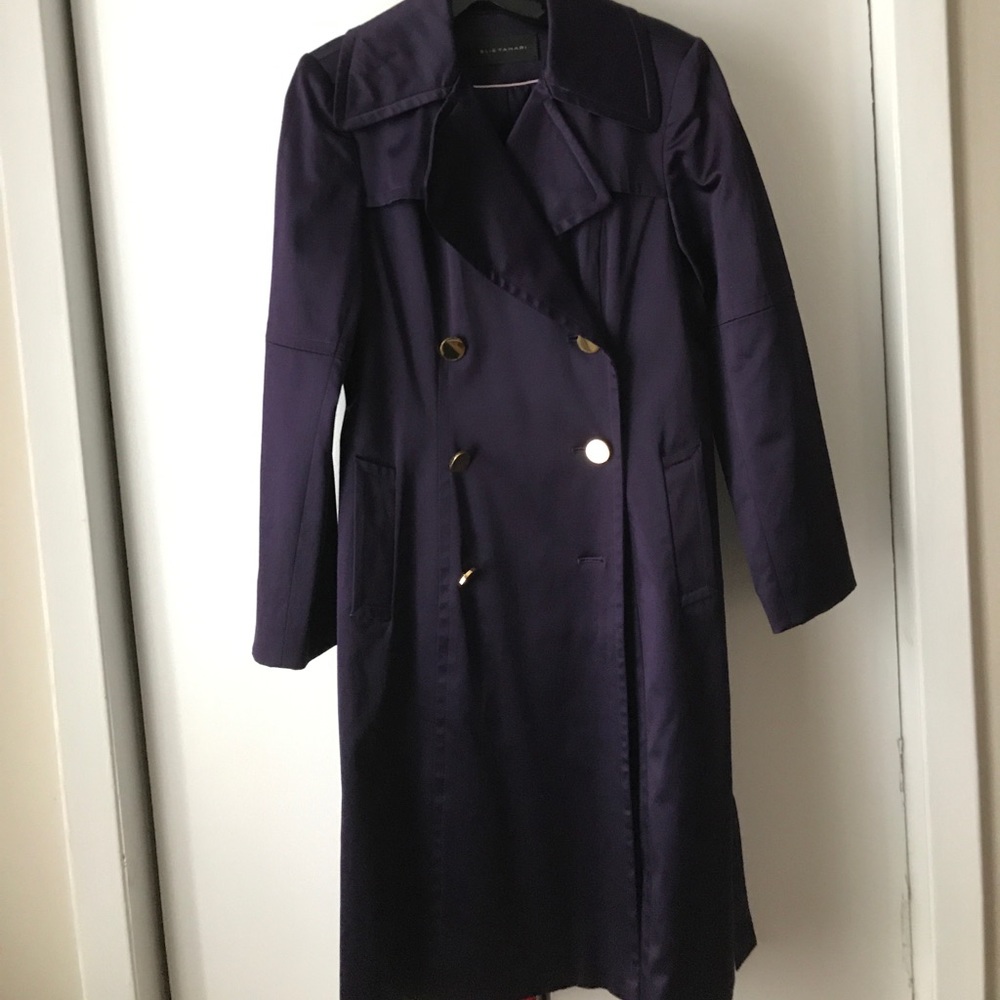 Elie Tahari trench coat. Size 2- fits 2&4.